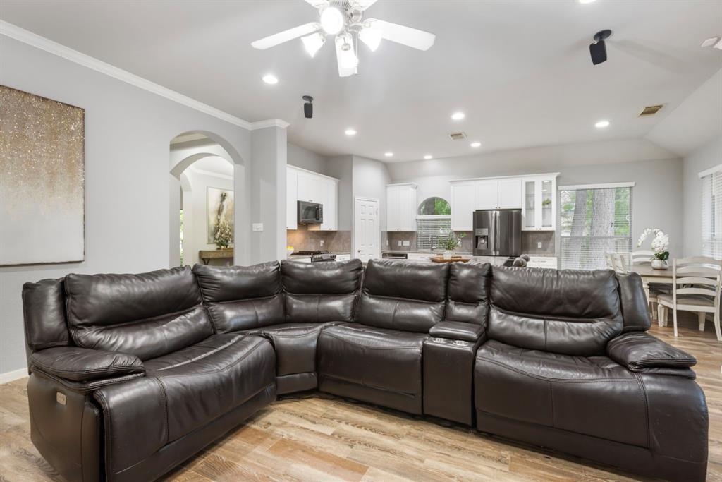 22 Red Adler Place, The Woodlands, Texas image 18