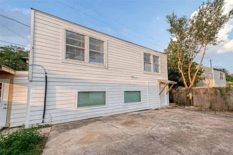 Multi Family in Houston TX 1511 Scharpe Street 1.jpg