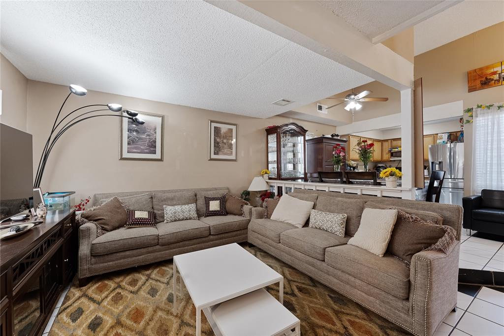 12574 Newbrook Drive, Houston, Texas image 8