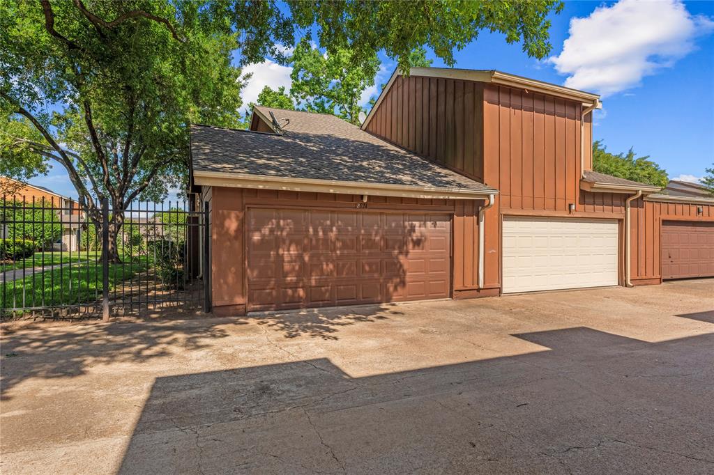 12574 Newbrook Drive, Houston, Texas image 6