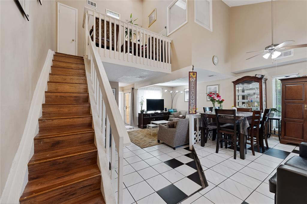 12574 Newbrook Drive, Houston, Texas image 2