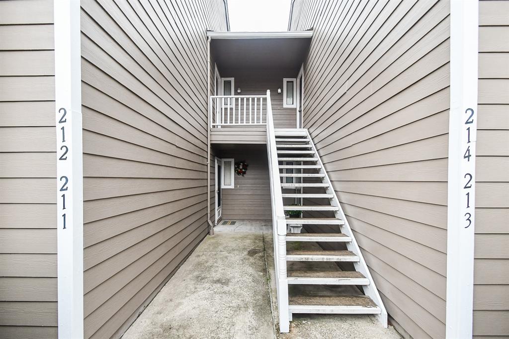 14911 Wunderlich Drive #211, Houston, Texas image 2