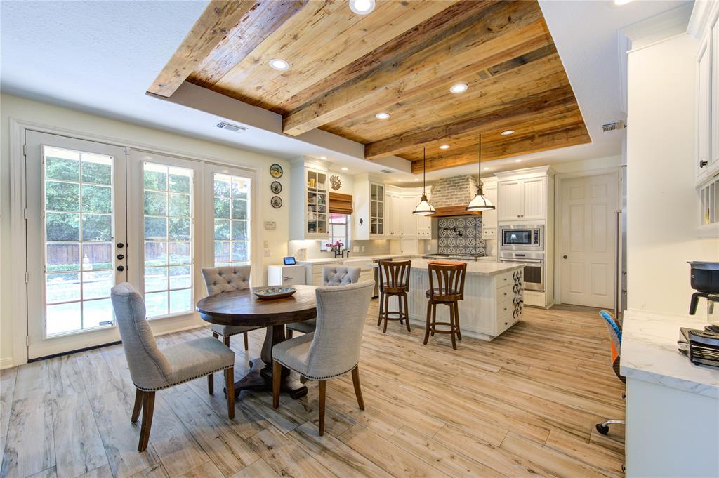 62 W Mirror Ridge Circle, The Woodlands, Texas image 13