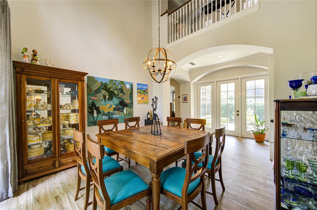 62 W Mirror Ridge Circle, The Woodlands, Texas image 24
