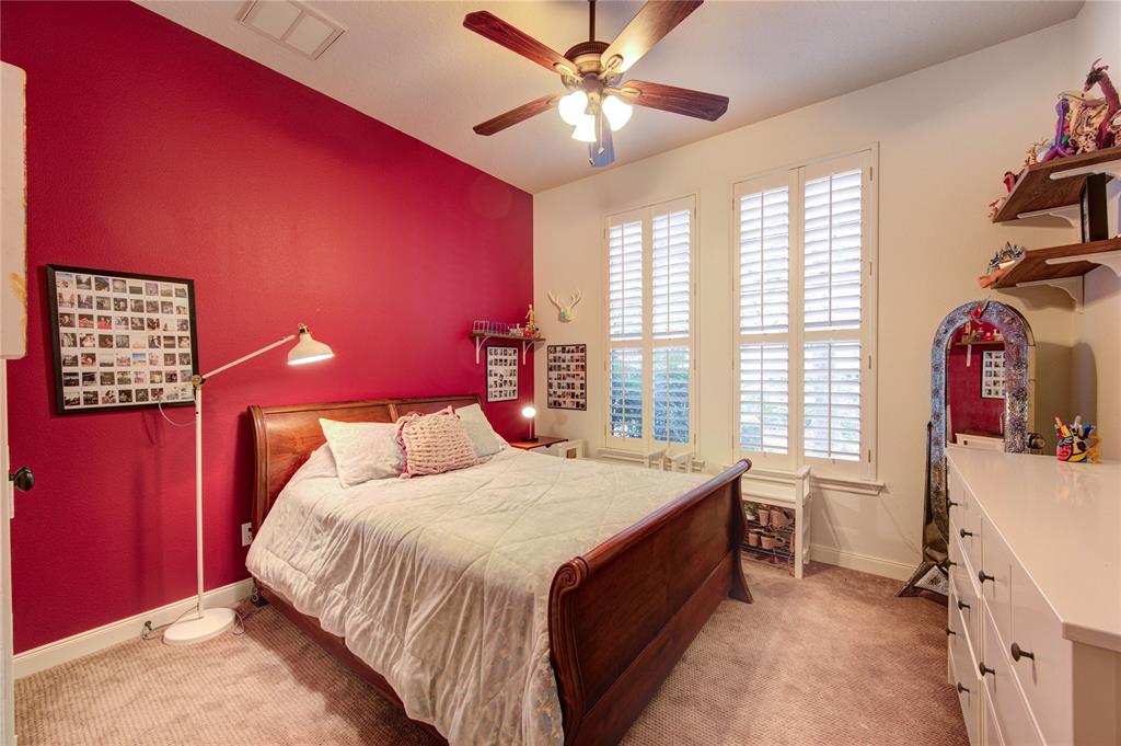 62 W Mirror Ridge Circle, The Woodlands, Texas image 43