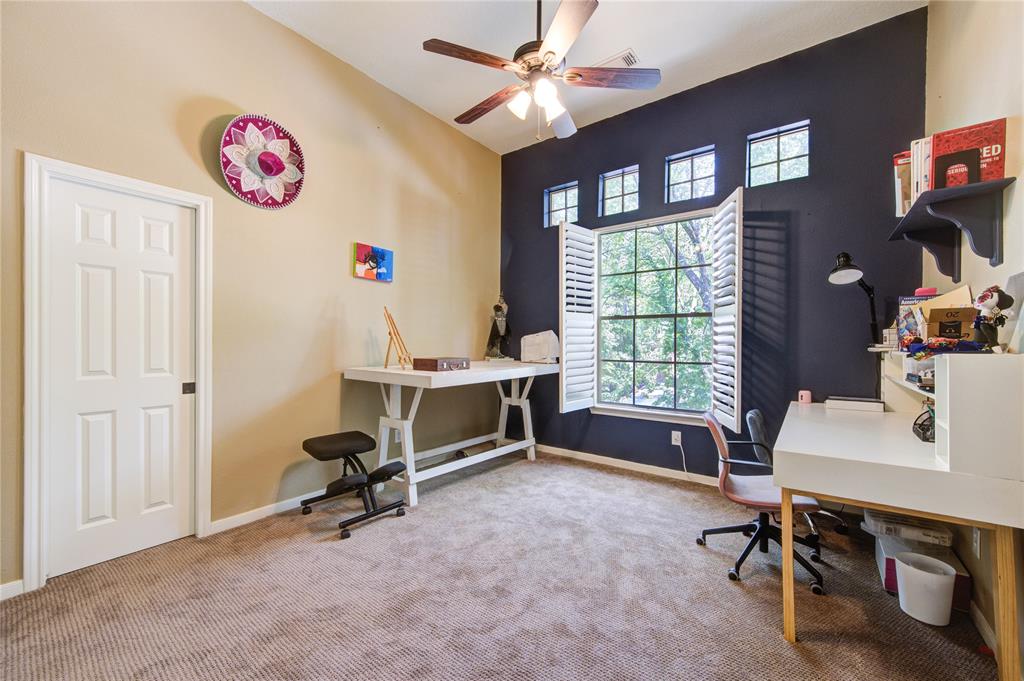 62 W Mirror Ridge Circle, The Woodlands, Texas image 47