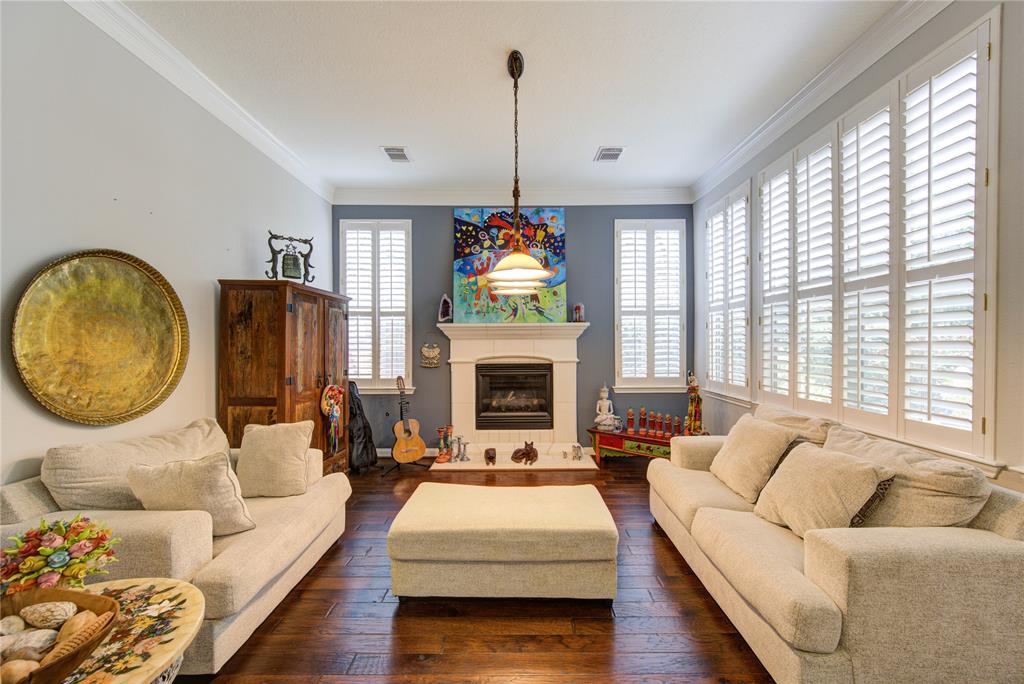 62 W Mirror Ridge Circle, The Woodlands, Texas image 22