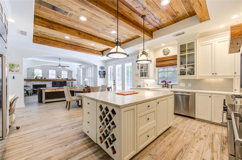 62 W Mirror Ridge Circle, The Woodlands, Texas image 19