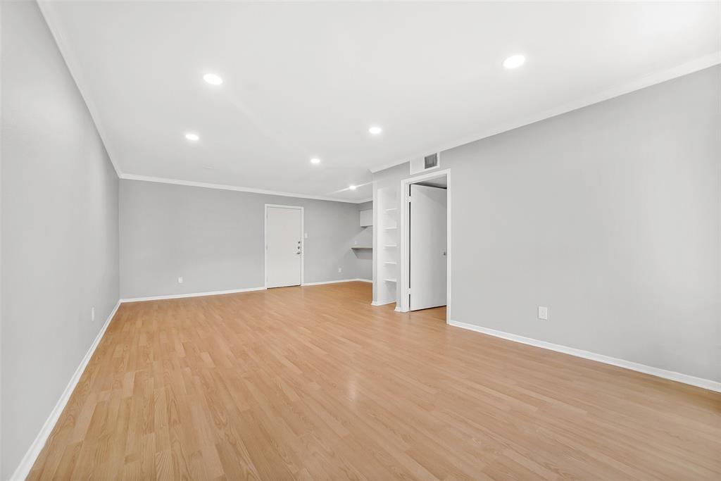 3131 Cummins Street 66