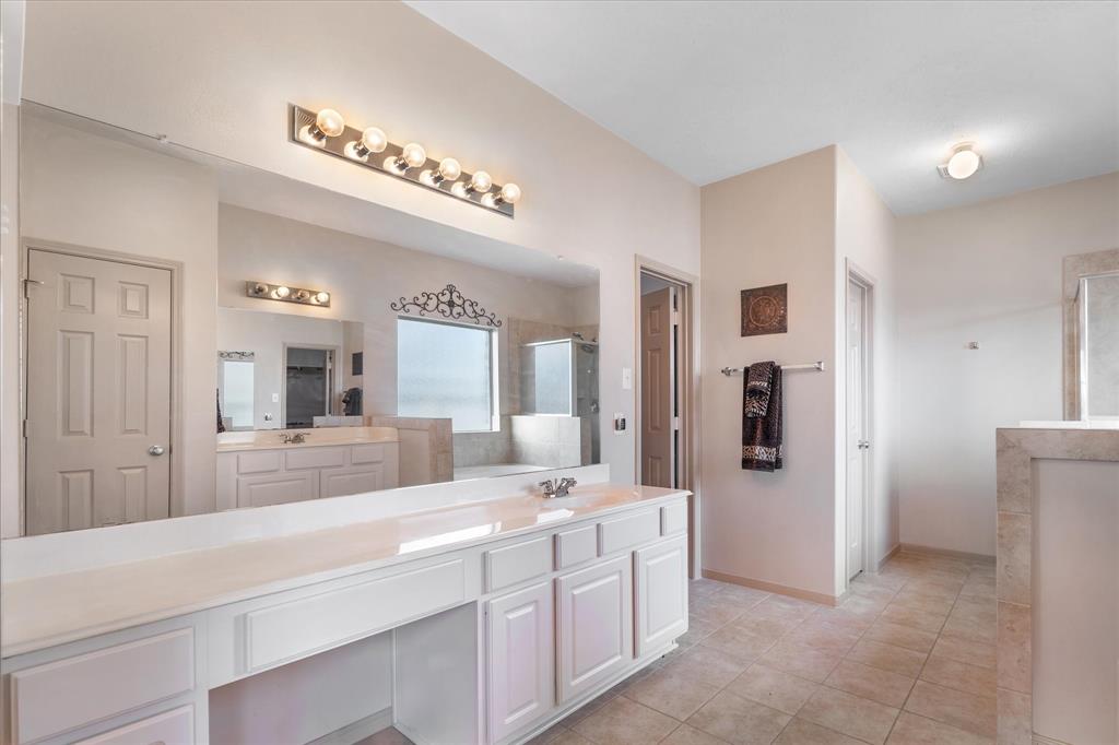 9707 Indian Trail, Baytown, Texas image 16