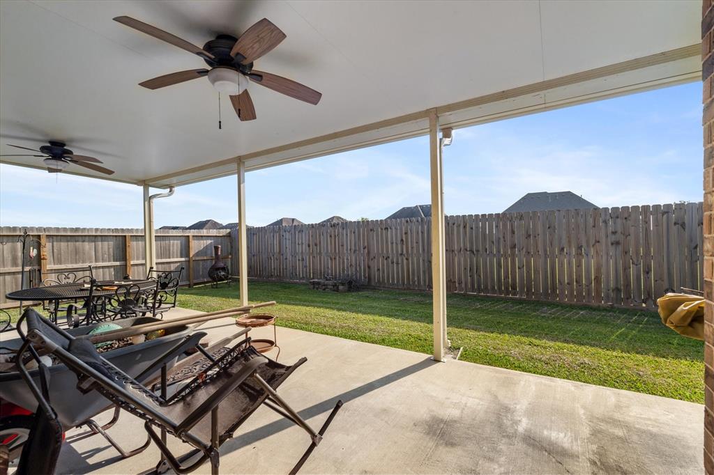 9707 Indian Trail, Baytown, Texas image 23