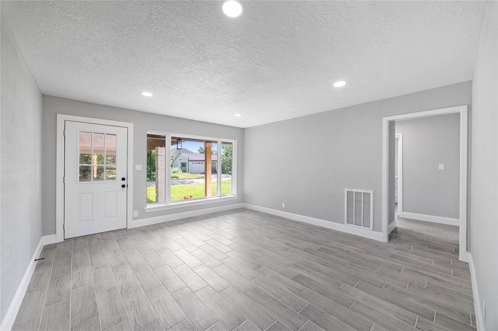 805 Bank Drive, Galena Park, Texas image 3