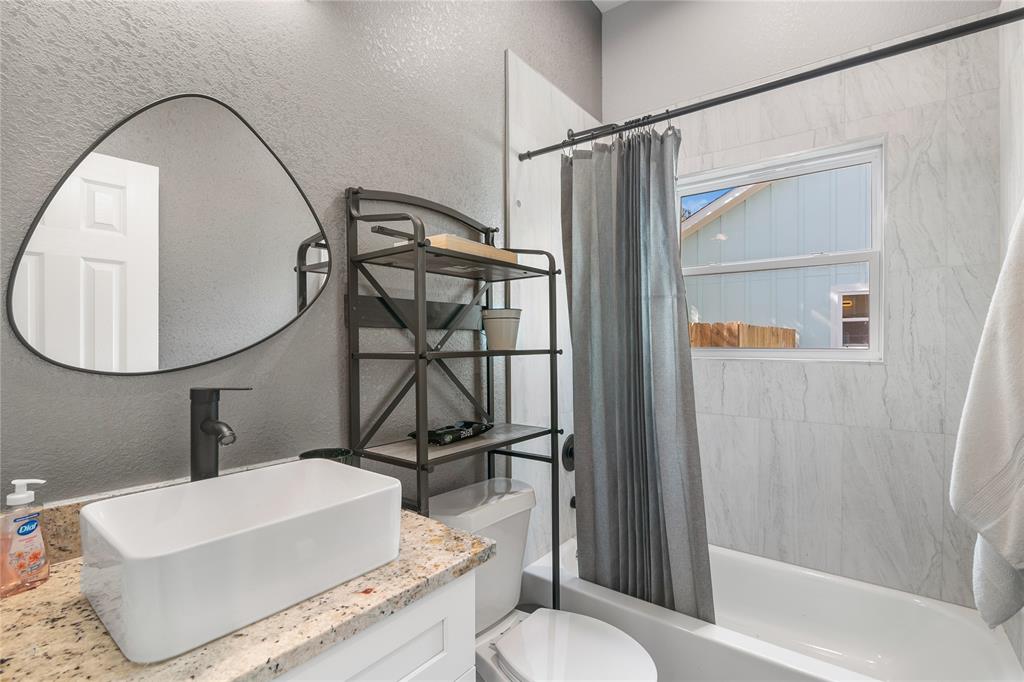 506 Jenni Lane, San Leon, Texas image 7