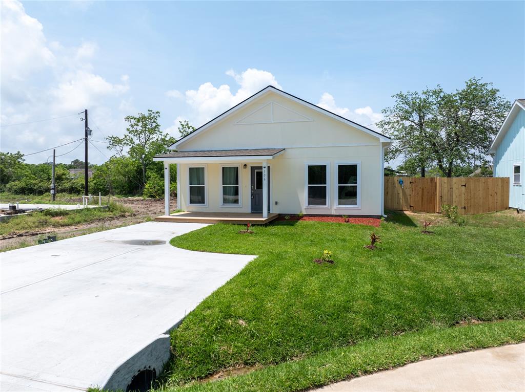 506 Jenni Lane, San Leon, Texas image 2