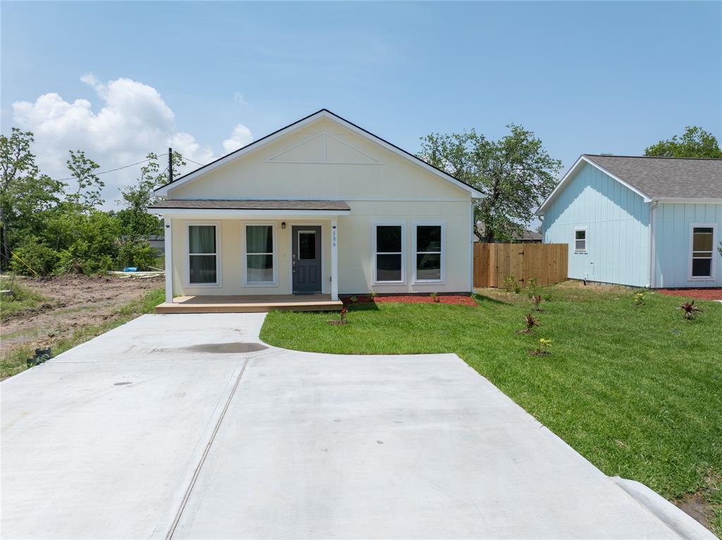 506 Jenni Lane, San Leon, Texas image 1
