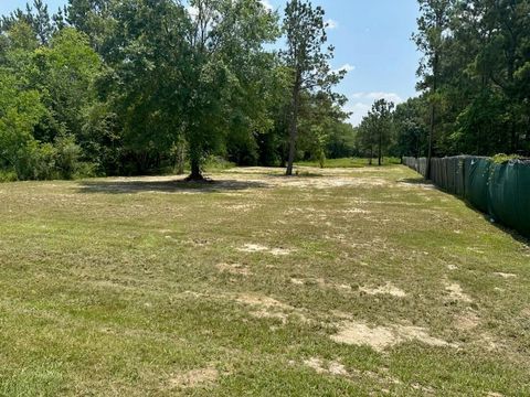Photo of 1956 County Road 340, Cleveland, TX 77327 (MLS # 41716762)