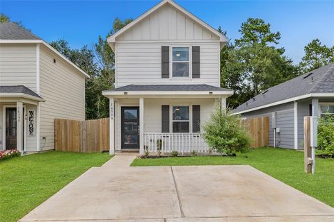 Photo of 16399 Jasmine Marie Place, Conroe, TX 77306 (MLS # 74702022) Photo of 16399 Jasmine Marie Place, Conroe, TX 77306 (MLS # 74702022)