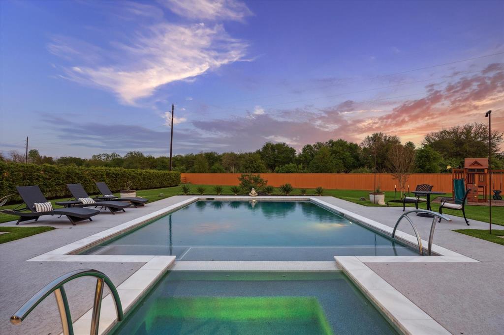 7910 Longhorn Trail, Fulshear, Texas image 2