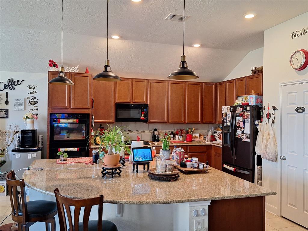 3210 Vintage View Lane, Pearland, Texas image 9