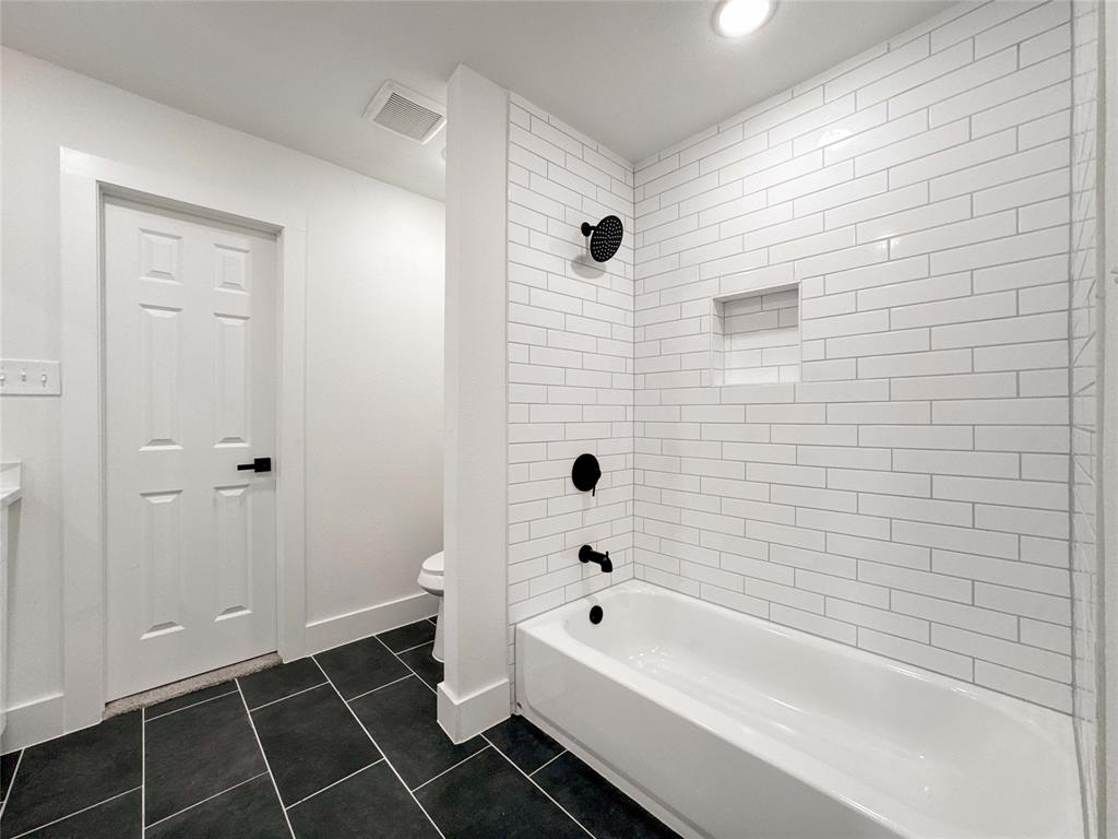 1038 Villa Court Drive, Seabrook, Texas image 31