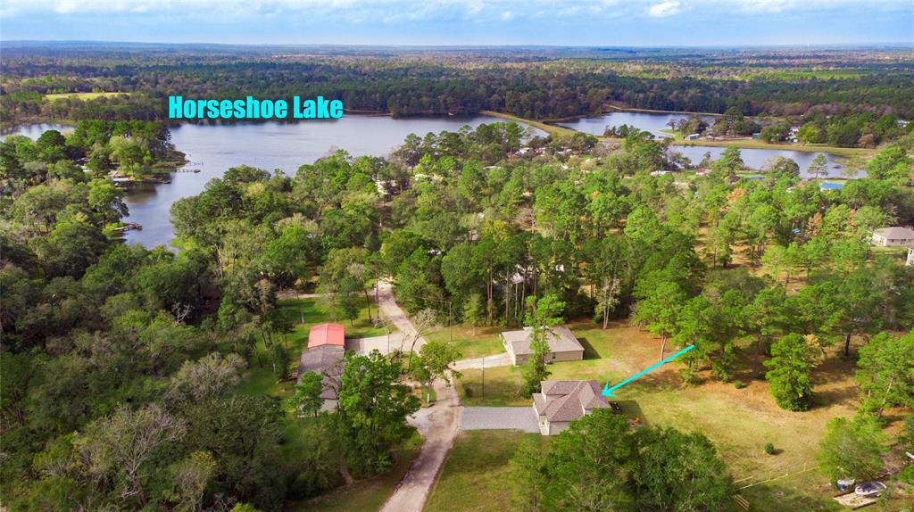 4 Big Lake Circle, Huntsville, Texas image 2