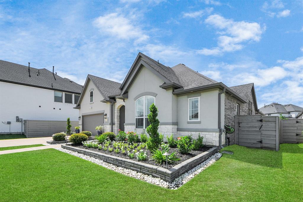 2106 Berry Trace Court