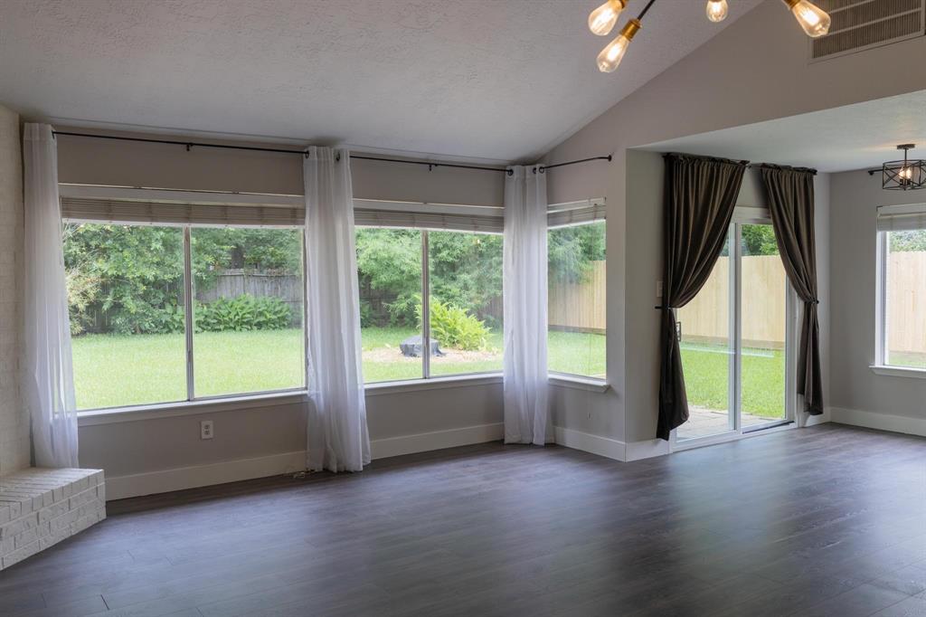 1204 Osborne Drive, Friendswood, Texas image 12