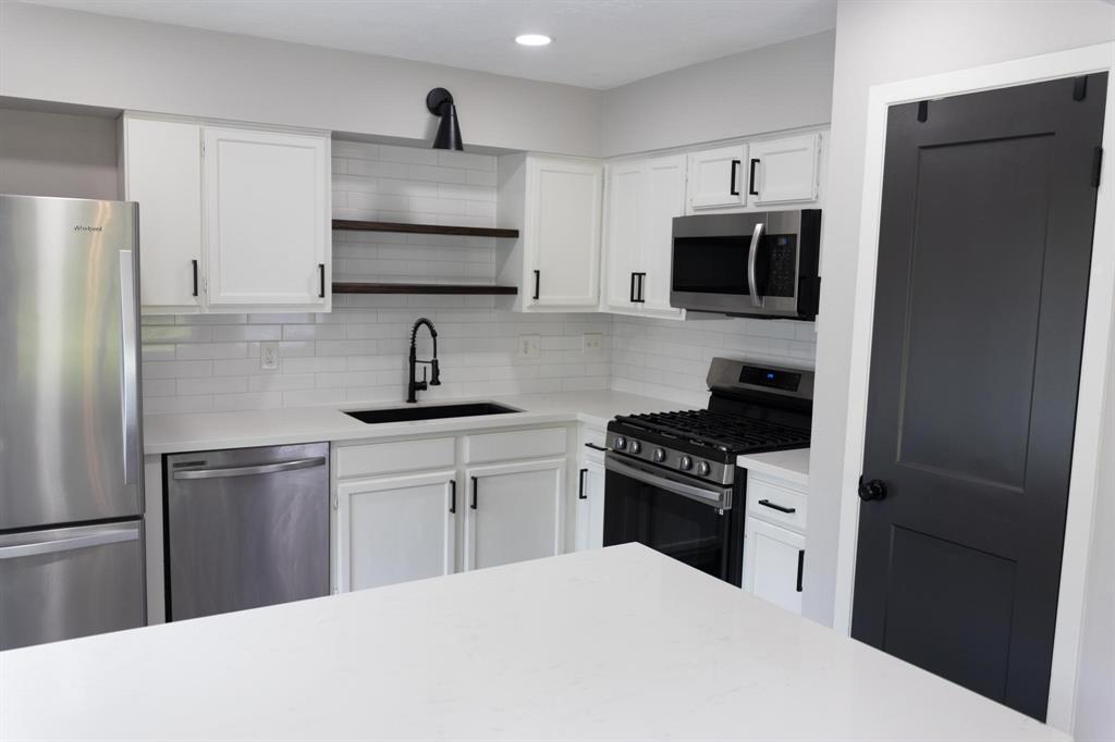 1204 Osborne Drive, Friendswood, Texas image 14