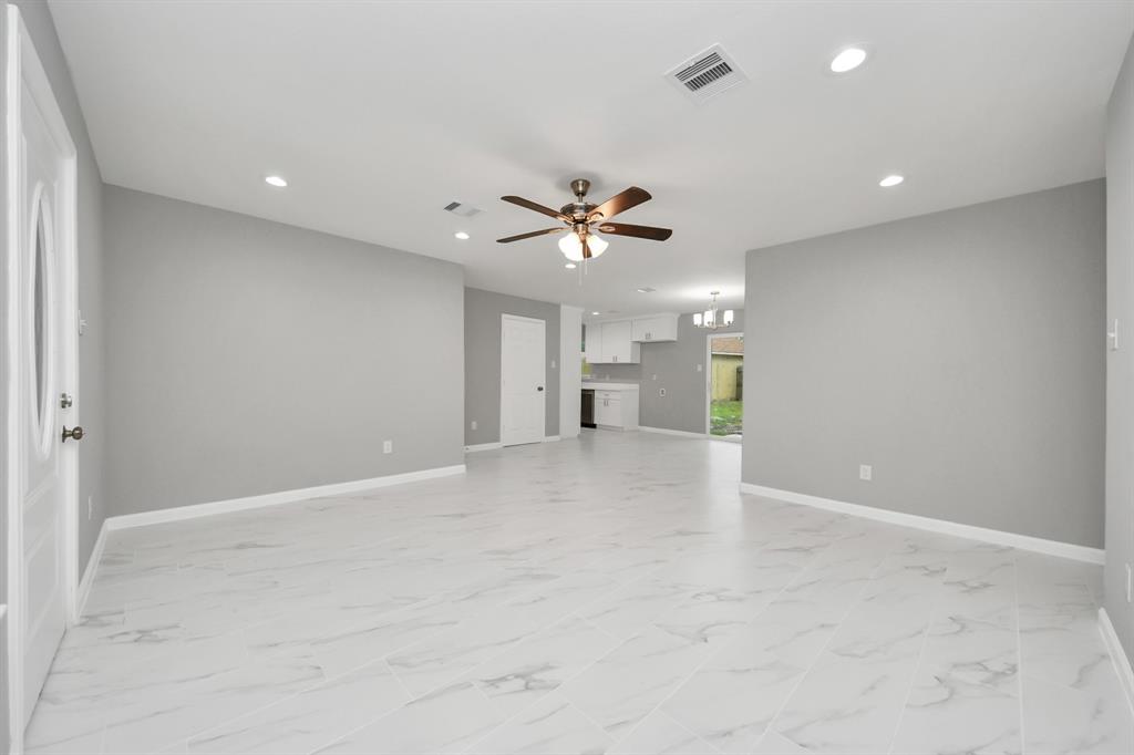 11418 Ribstone Drive, Houston, Texas image 12