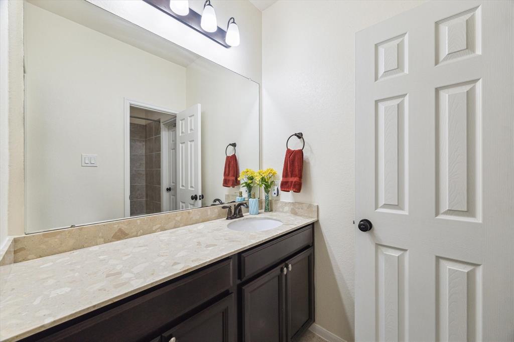 5346 Kristen Circle, Sugar Land, Texas image 21