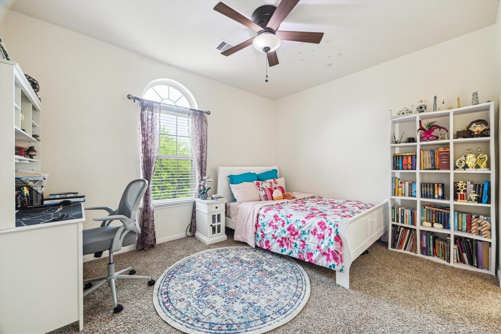5346 Kristen Circle, Sugar Land, Texas image 19