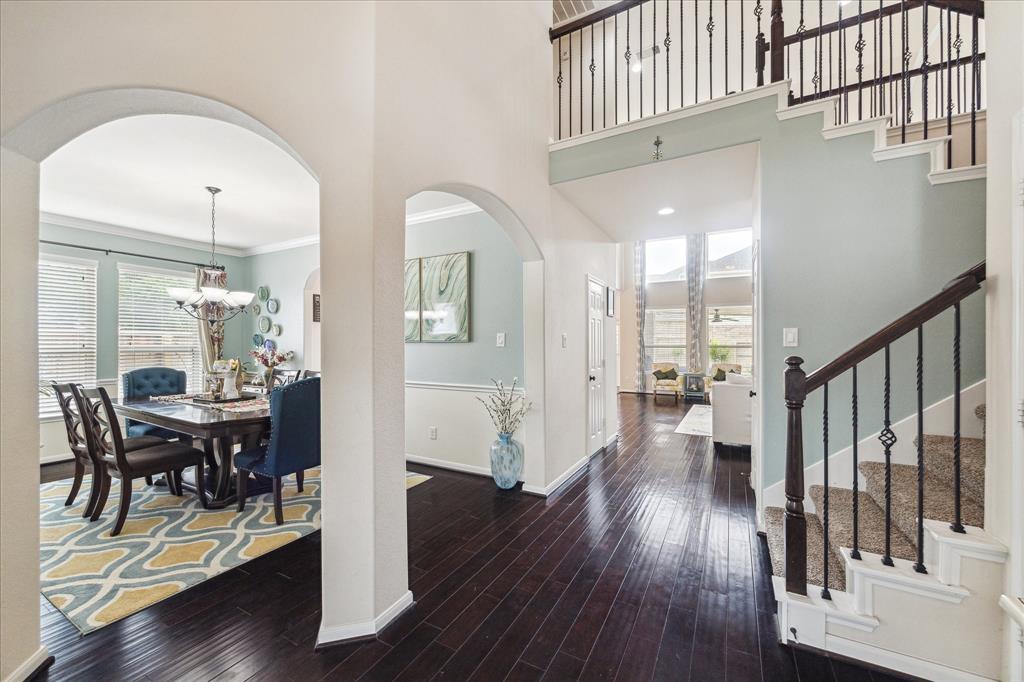 5346 Kristen Circle, Sugar Land, Texas image 3