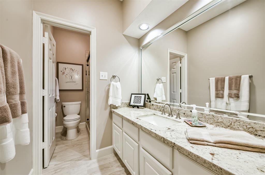 2703 Silver Bough Circle, Houston, Texas image 24