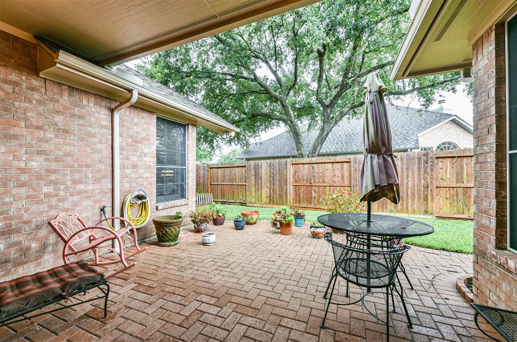 2703 Silver Bough Circle, Houston, Texas image 25