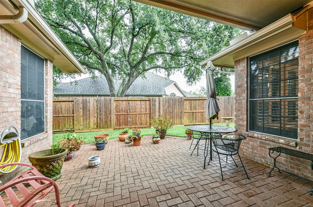 2703 Silver Bough Circle, Houston, Texas image 26