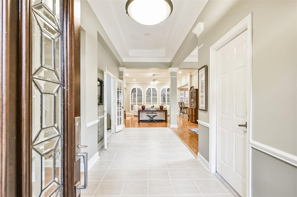 2703 Silver Bough Circle, Houston, Texas image 2
