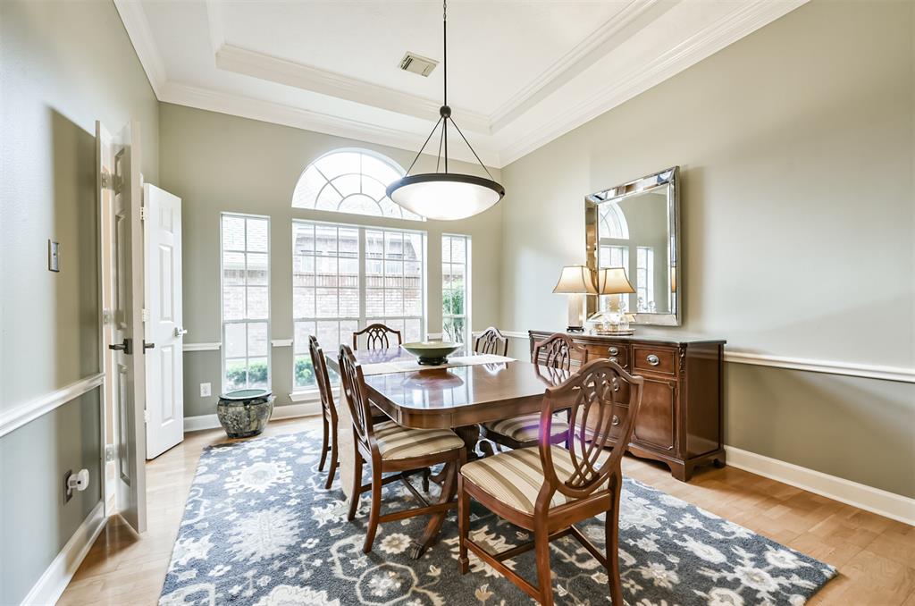 2703 Silver Bough Circle, Houston, Texas image 3