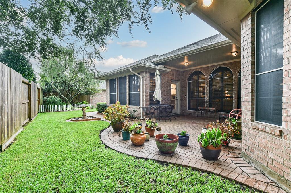 2703 Silver Bough Circle, Houston, Texas image 27
