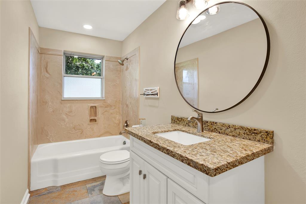 1531 Avenue D, Danbury, Texas image 23