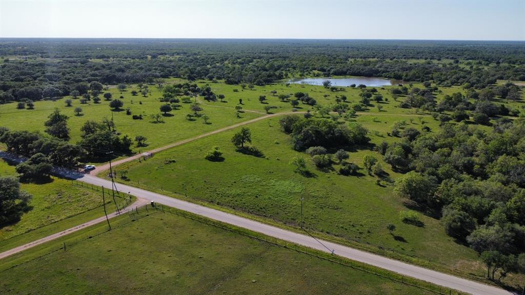 10 Garrett Road, Yoakum, Texas image 3