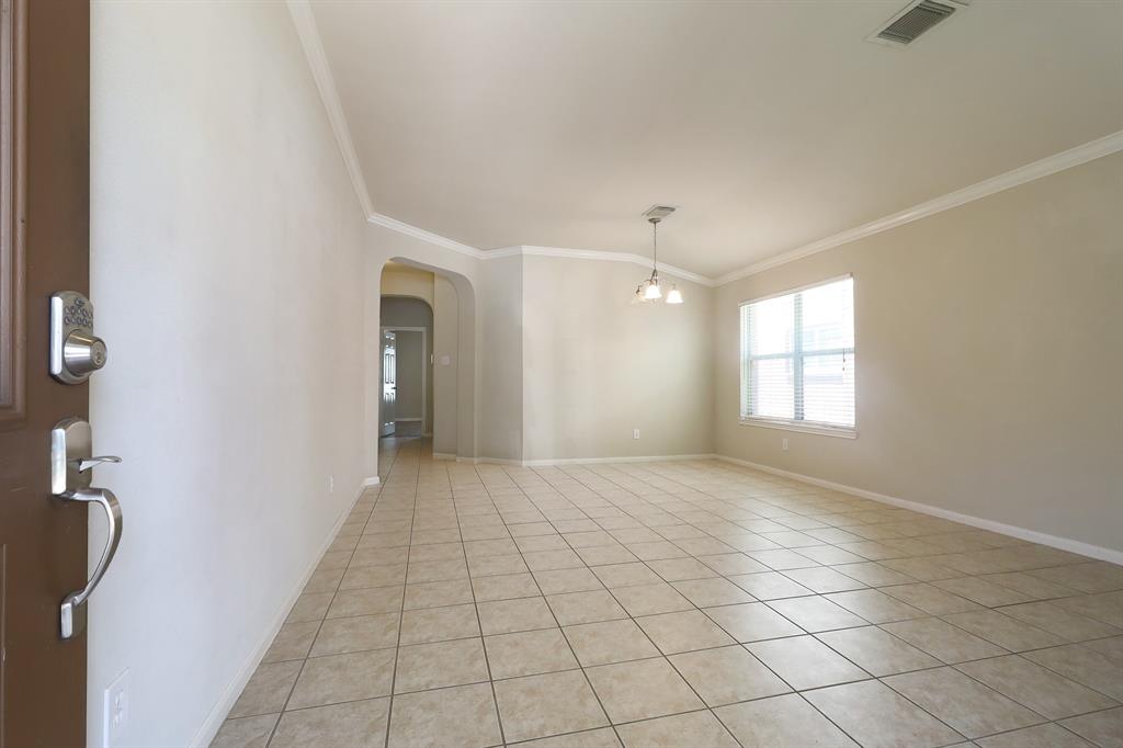 29746 Legends Green Drive, Spring, Texas image 4
