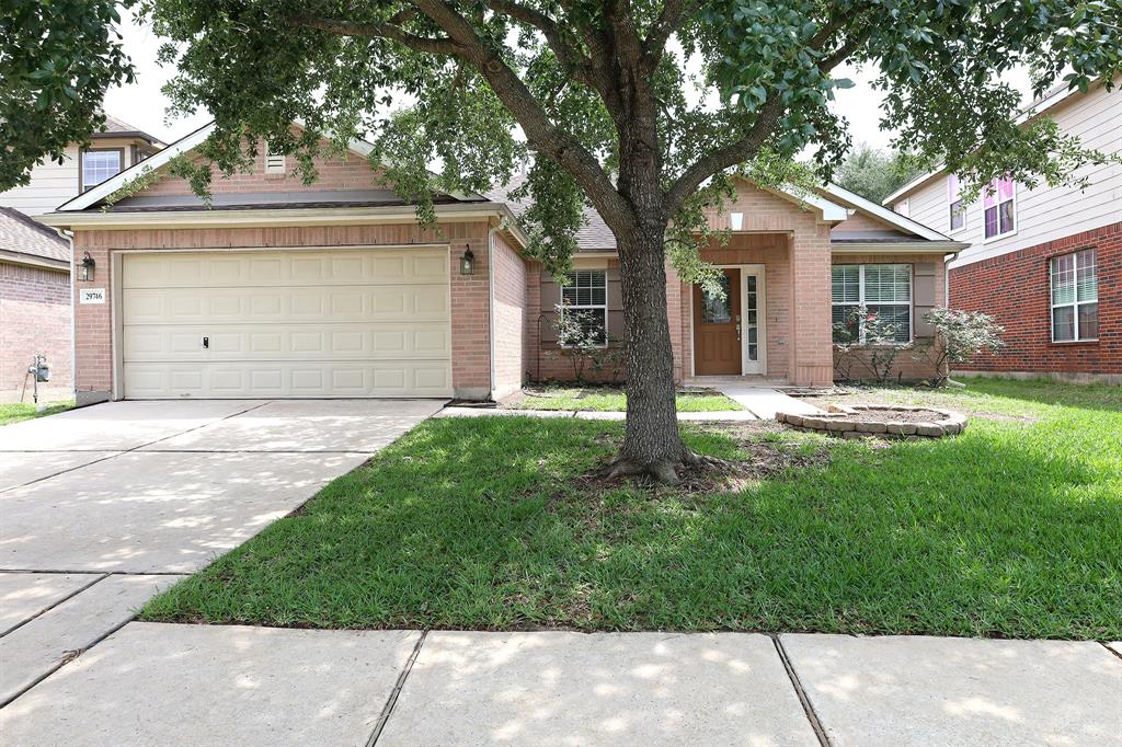 29746 Legends Green Drive, Spring, Texas image 1