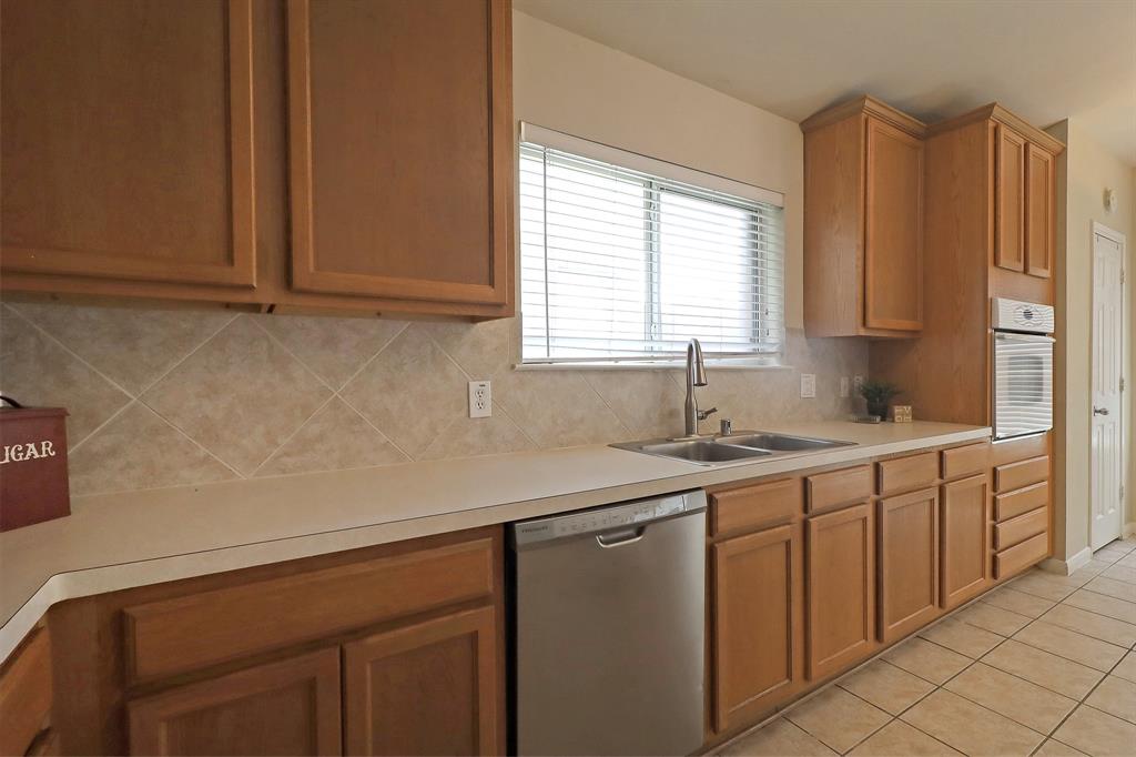 29746 Legends Green Drive, Spring, Texas image 11