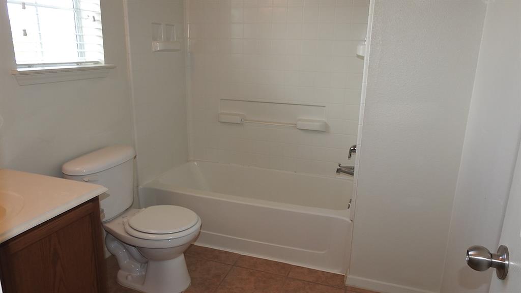 3043 Feather Green Trail, Fresno, Texas image 14