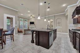 211 N Vershire Circle, The Woodlands, Texas image 15