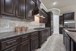 211 N Vershire Circle, The Woodlands, Texas image 14