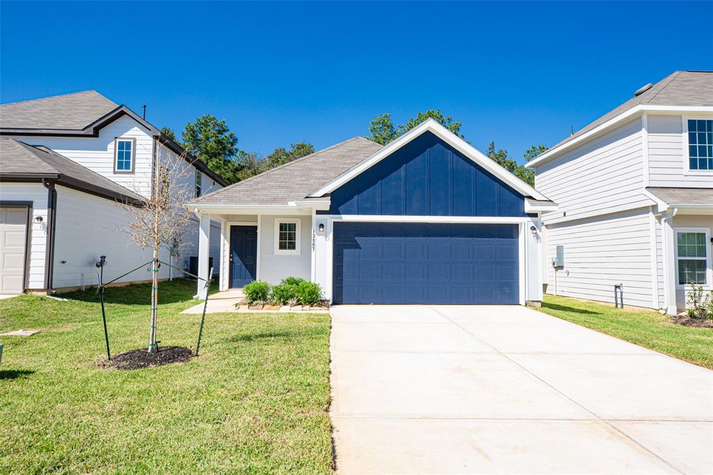 13807 Blue Catfish Drive, Conroe, Texas image 2