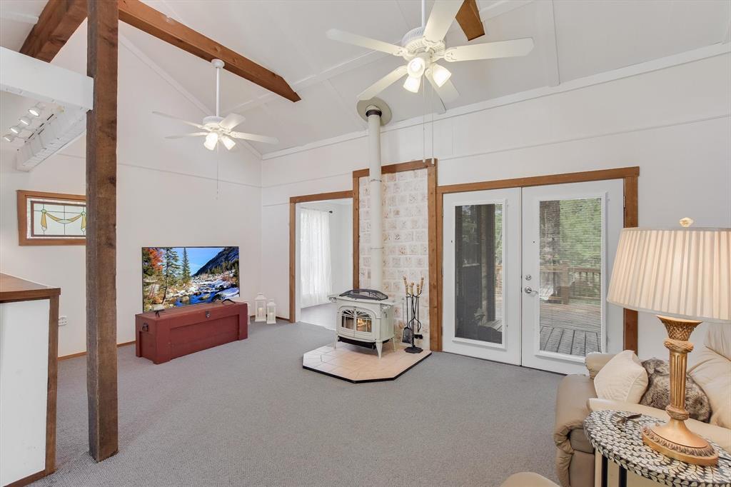 124 Broken Bow Road, La Grange, Texas image 4