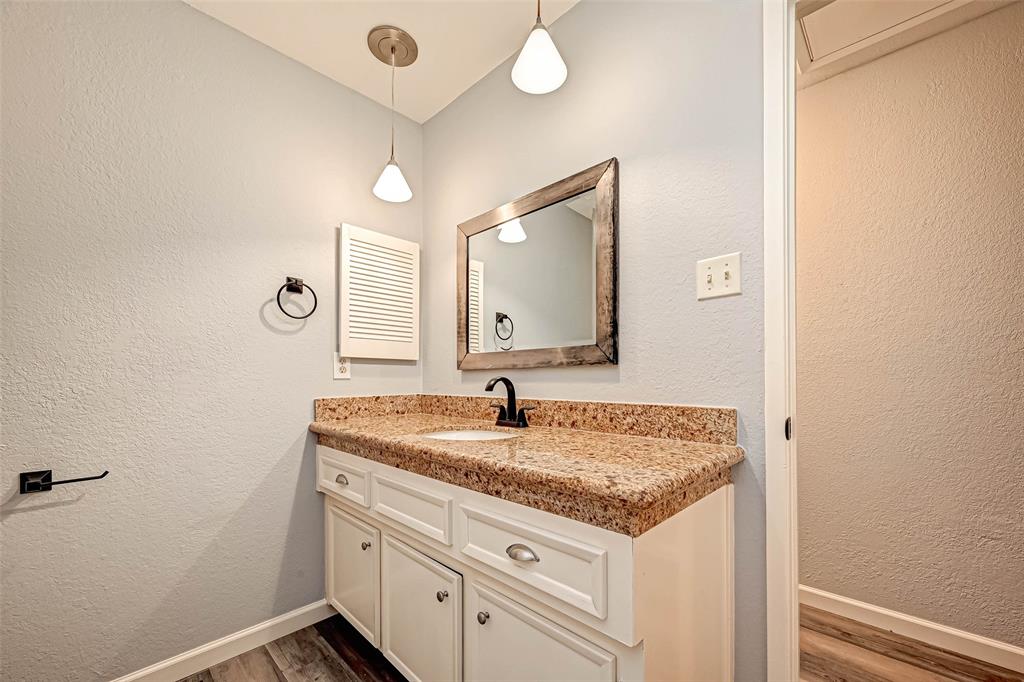3022 Falling Brook Drive, Kingwood, Texas image 32