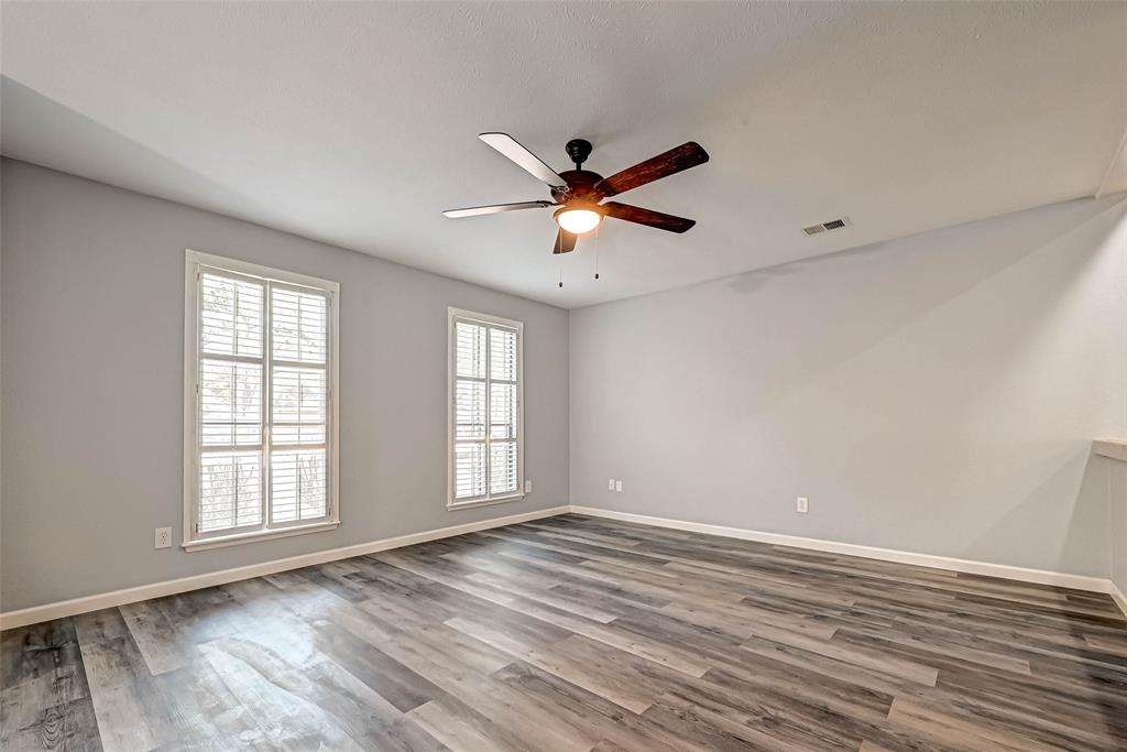 3022 Falling Brook Drive, Kingwood, Texas image 20